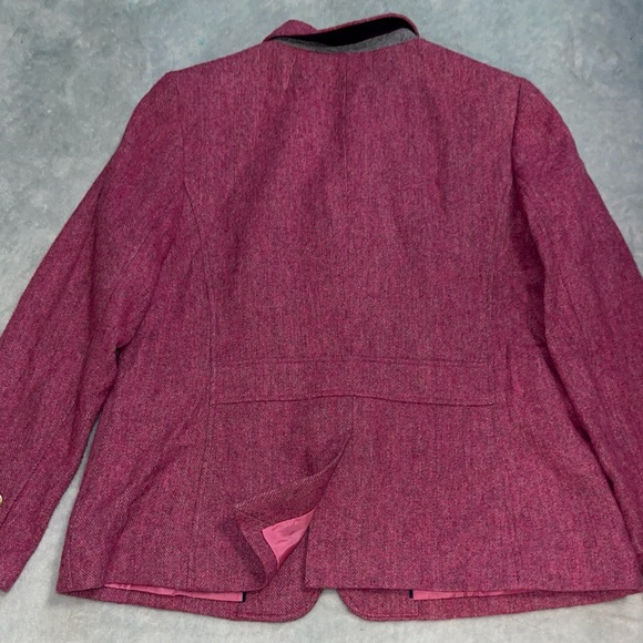 Talbots Raspberry-Pink Tweed Blazer with Gold Buttons - Picture 5 of 9